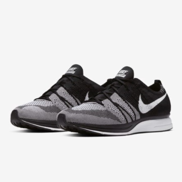nike trainer flyknit oreo